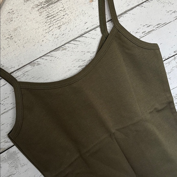 NWT BluePrint Brand -Olive Green spaghetti tank top - ladies M - Picture 5 of 6